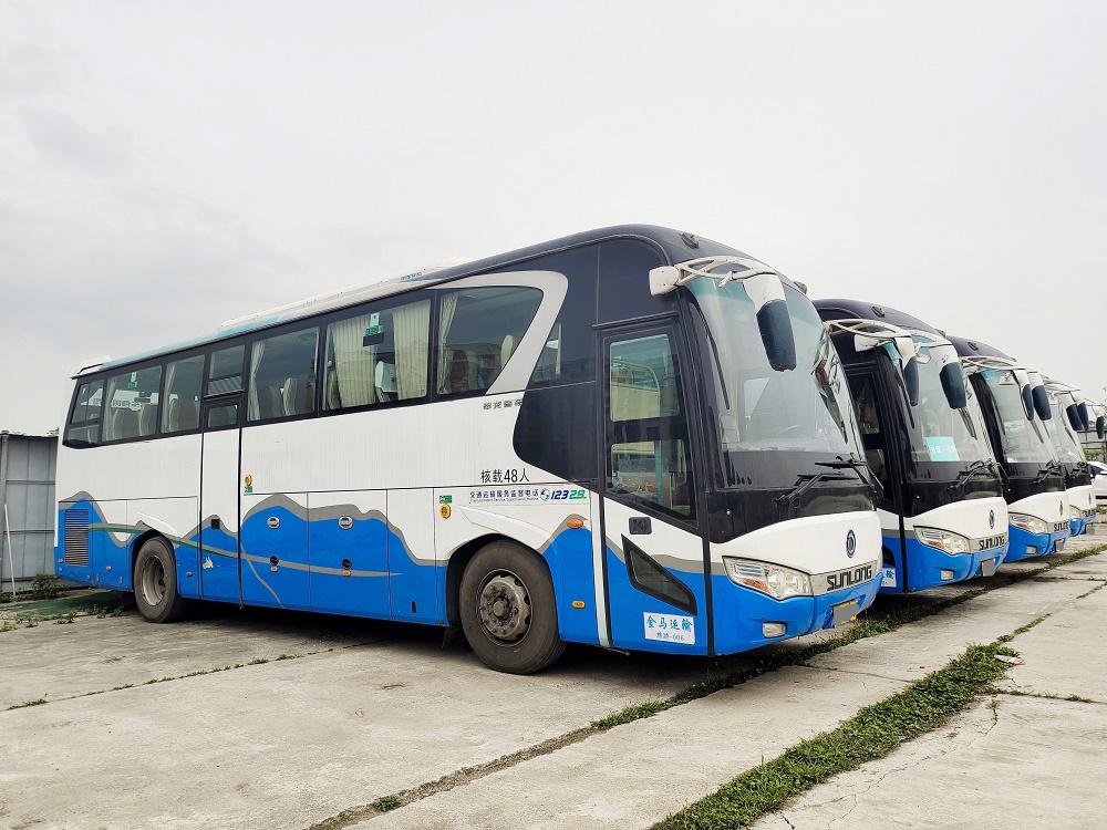 成都租大巴車(chē)